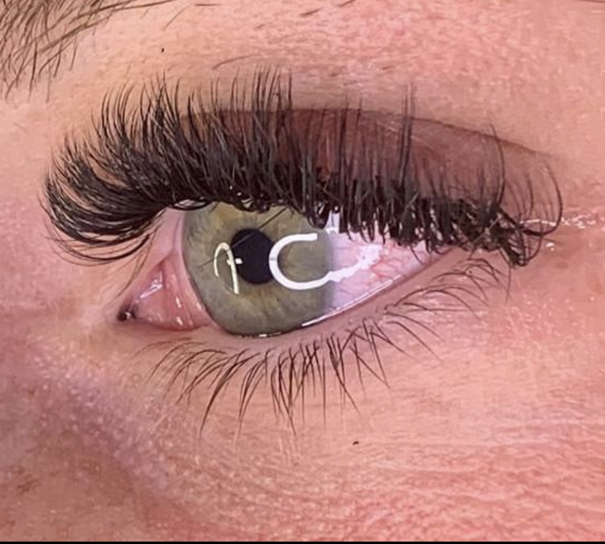 Extension ciglia VOLUME